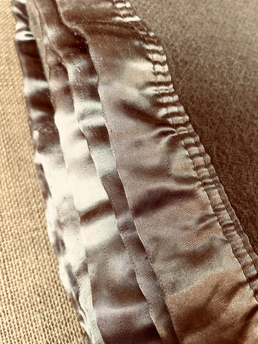 Cocoa Brown KING SINGLE Wool Blanket with beautiful Satin Trim Fresh