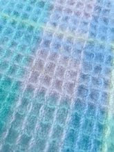 Load image into Gallery viewer, Waffle Pastel BABY/KNEE New Zealand Wool