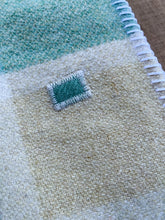 Load image into Gallery viewer, Pretty Mint and Lemon SINGLE Calypso New Zealand Wool Blanket.