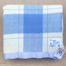 Load image into Gallery viewer, Beautiful Dream Blanket KING SINGLE/DOUBLE Pure Wool Blanket.