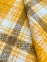 Load image into Gallery viewer, Soft 70's Retro SINGLE New Zealand Wool Blanket
