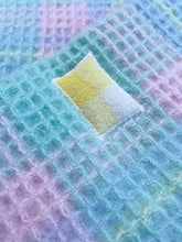 Load image into Gallery viewer, Waffle Pastel BABY/KNEE New Zealand Wool
