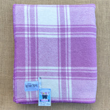 Load image into Gallery viewer, Super soft Blush Mauve THROW/SINGLE New Zealand Wool Blanket (no label)