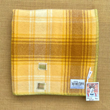 Load image into Gallery viewer, Poppa Styles with Olive! KNEE/COT New Zealand Wool Blanket