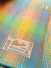 Load image into Gallery viewer, Beautiful Princess QUEEN Onehunga New Zealand Pure Wool Blanket.