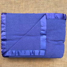 Load image into Gallery viewer, New in Plastic Satin Edge KING New Zealand Wool Blanket