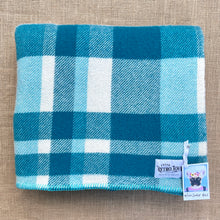 Load image into Gallery viewer, Bright Turquoise Check Soft KING SINGLE New Zealand Wool blanket