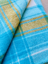 Load image into Gallery viewer, Bright Retro Turquoise THROW New Zealand Wool Blanket