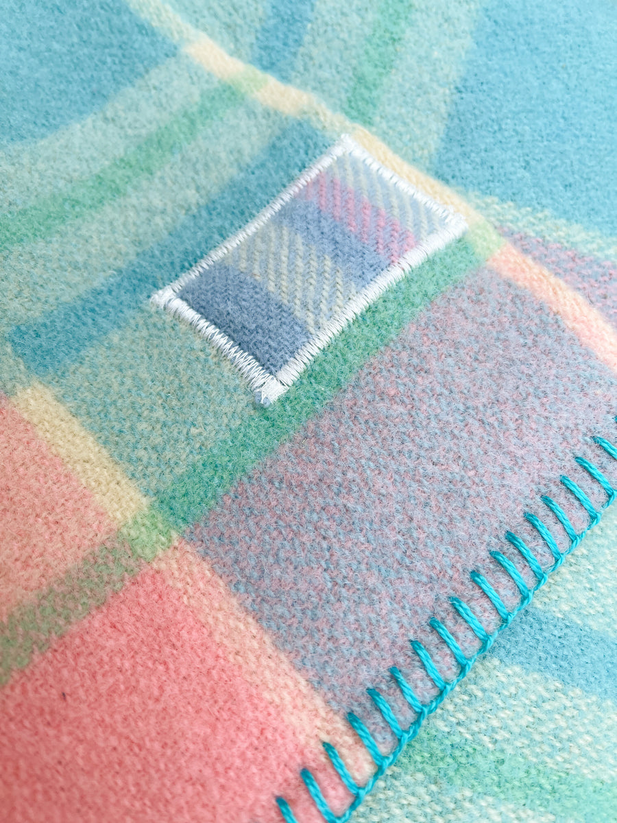 Soft Turquoise, Mint Pink KING SINGLE Pure New Zealand Wool