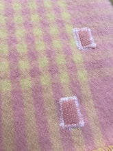 Load image into Gallery viewer, Extra Thick Pastel SINGLE Pure New Zealand Wool Blanket