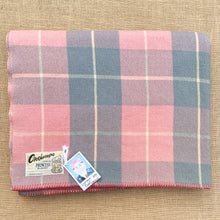 Load image into Gallery viewer, Lightweight Checked DOUBLE Princess Onehunga New Zealand Wool Blanket