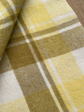 Load image into Gallery viewer, Lemon & Olives SINGLE New Zealand Wool Blanket