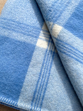 Load image into Gallery viewer, Blue & Cream Extra Thick with Unique Edge SINGLE NZ Wool Blanket