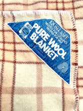 Load image into Gallery viewer, Blush Pink & Cream Qualcraft SINGLE Pure Wool Blanket