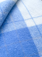 Load image into Gallery viewer, Beautiful Dream Blanket KING SINGLE/DOUBLE Pure Wool Blanket.