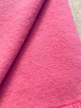 Load image into Gallery viewer, Soft & Pretty SINGLE Wool Blanket PRINCESS Onehunga Woollen Mills