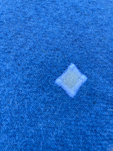Load image into Gallery viewer, Super Soft Blue QUEEN/KING Gorgeous Wool Blanket.