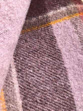 Load image into Gallery viewer, Vintage CAR RUG - Soft heavy weight - Fresh Retro Love NZ Wool Blankets