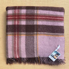 Load image into Gallery viewer, Vintage CAR RUG - Soft heavy weight - Fresh Retro Love NZ Wool Blankets