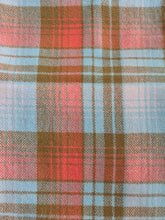 Load image into Gallery viewer, Retro Glenray LARGE SINGLE with oversize Napier Pania of the Reef label
