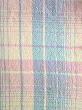 Load image into Gallery viewer, Extra thick and soft pastel SINGLE NZ wool blanket
