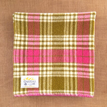 Load image into Gallery viewer, Thick Magenta &amp; Olive SINGLE New Zealand Wool Blanket
