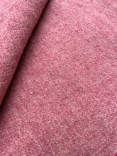 Load image into Gallery viewer, Beautiful Robinwul of Canterbury DOUBLE Pure Wool Blanket.
