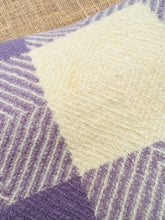 Load image into Gallery viewer, Lavender &amp; Cream Twill SINGLE Daylesford NZ Wool Blanket
