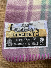 Load image into Gallery viewer, Super Fuzzy Fresh Retro Fav! SINGLE New Zealand Wool Blanket
