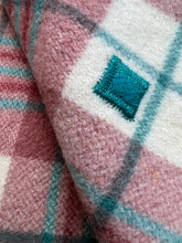 Load image into Gallery viewer, Rouge Pink and Blue SINGLE Retro New Zealand Wool Blanket
