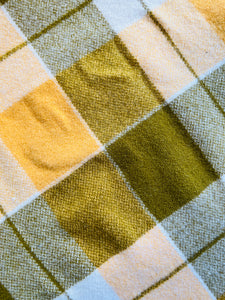 Retro Olives COT/KNEE New Zealand Wool Blanket