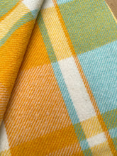 Load image into Gallery viewer, WINNER Bright Plaid SINGLE New Zealand Wool Blanket
