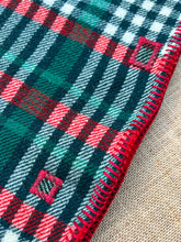Load image into Gallery viewer, Lightweight KNEE RUG/COT New Zealand Wool Blanket
