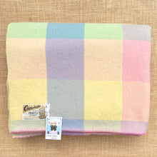 Load image into Gallery viewer, Pastel ONEHUNGA Princess DOUBLE/QUEEN New Zealand Wool Blanket
