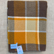 Load image into Gallery viewer, Cosy Browns &#39;Pick of the day!&#39; SINGLE New Zealand Wool Blanket
