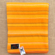 Load image into Gallery viewer, Ultra Bright! KING SINGLE Canterbury New Zealand Wool Blanket
