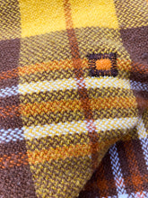 Load image into Gallery viewer, Poppa Styles WOOL BLEND DOUBLE **BARGAIN** Blanket

