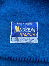 Load image into Gallery viewer, Lightweight English Merino QUEEN Wool Blanket
