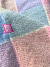 Load image into Gallery viewer, Pastel Check KING SINGLE New Zealand Wool Blanket

