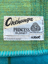 Load image into Gallery viewer, EXCEPTIONAL Onehunga Princess QUEEN Pure Wool Blanket #2

