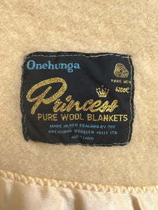 Thick & Cosy Extra Large SINGLE Wool Blanket by Onehunga Woollen Mills