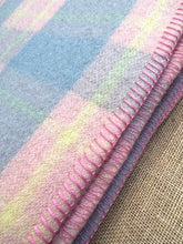 Load image into Gallery viewer, Thick and Fluffy Onehunga Princess SINGLE NZ Wool Blanket
