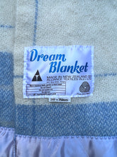 Load image into Gallery viewer, Beautiful AS NEW Dream Blanket QUEEN/KING Pure Wool Blanket.
