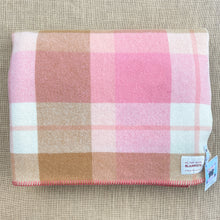 Load image into Gallery viewer, Gorgeous Salmon &amp; Rust KING SINGLE Pure New Zealand Wool Blanket.
