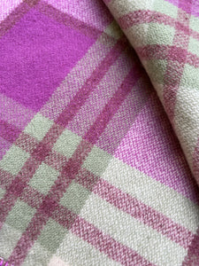 Thick Fuchsia & Sage DOUBLE/QUEEN New Zealand Wool Blanket