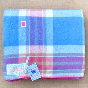 Stunning thick and soft KING SINGLE NZ Wool blanket