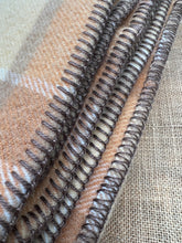 Load image into Gallery viewer, Gorgeous Browns Princess Onehunga DOUBLE New Zealand Wool Blanket
