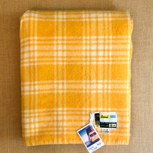 Load image into Gallery viewer, Vibrant Yellow Check SINGLE Aranui Wool Blanket - Fresh Retro Love NZ Wool Blankets
