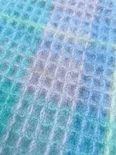 Load image into Gallery viewer, Waffle Pastel BABY/KNEE New Zealand Wool
