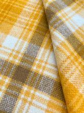 Load image into Gallery viewer, Soft 70&#39;s Retro SINGLE New Zealand Wool Blanket
